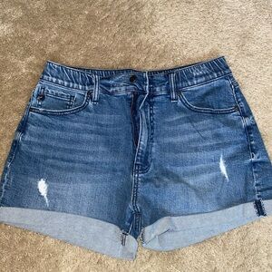 NWT Kan Can Chandler High Rise Mom Shorts Size 8/29.